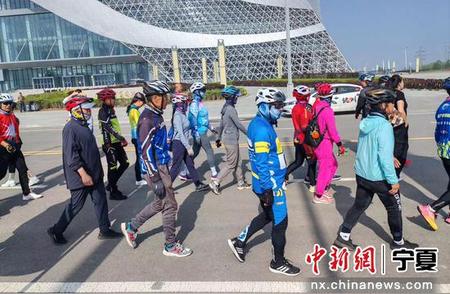 2024乌审旗萨拉乌苏全国徒步大会：一场身心并进的健康之旅